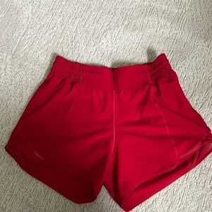 Lululemon Hotty Hot High-Rise Lined Short 4"